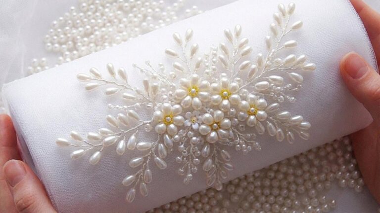 Cette astuce secrète transforme des perles en bijoux époustouflants… à tester d’urgence !